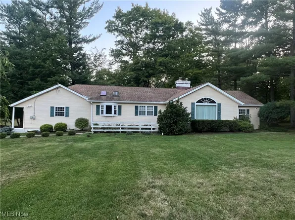 35220 Chagrin Blvd, Moreland Hills, OH 44022