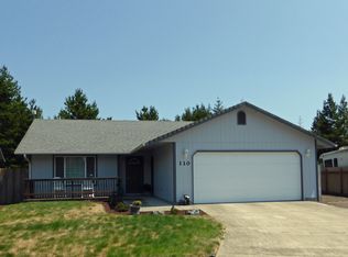 110 Park Village Loop, Florence, OR 97439