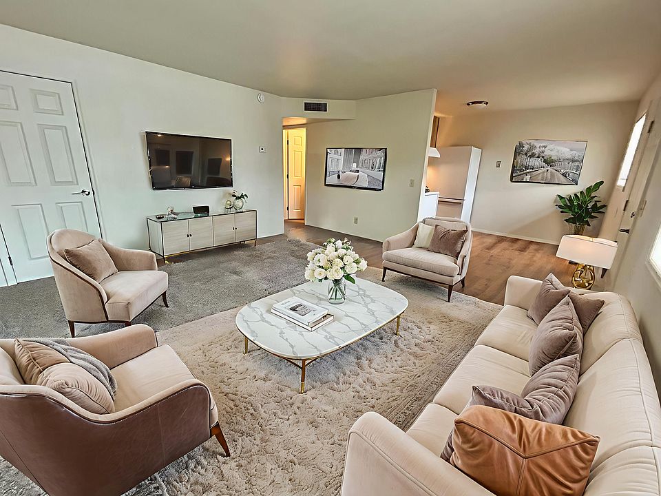 1st image of 4252 E Canyon Trl APT 1