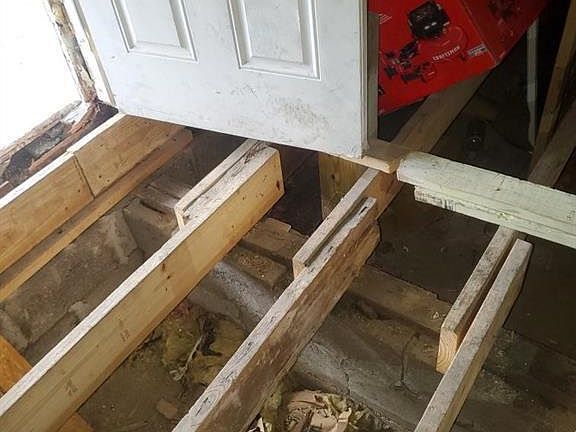 4th image of 1824 N Parker Ave
