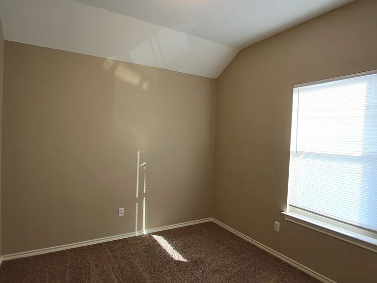 Brad Circle 1234 — Photo 18