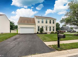 9 E Hawthorne Dr, Newark, DE 19702