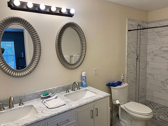 4th image of 9402 W Hidden Valley Cir