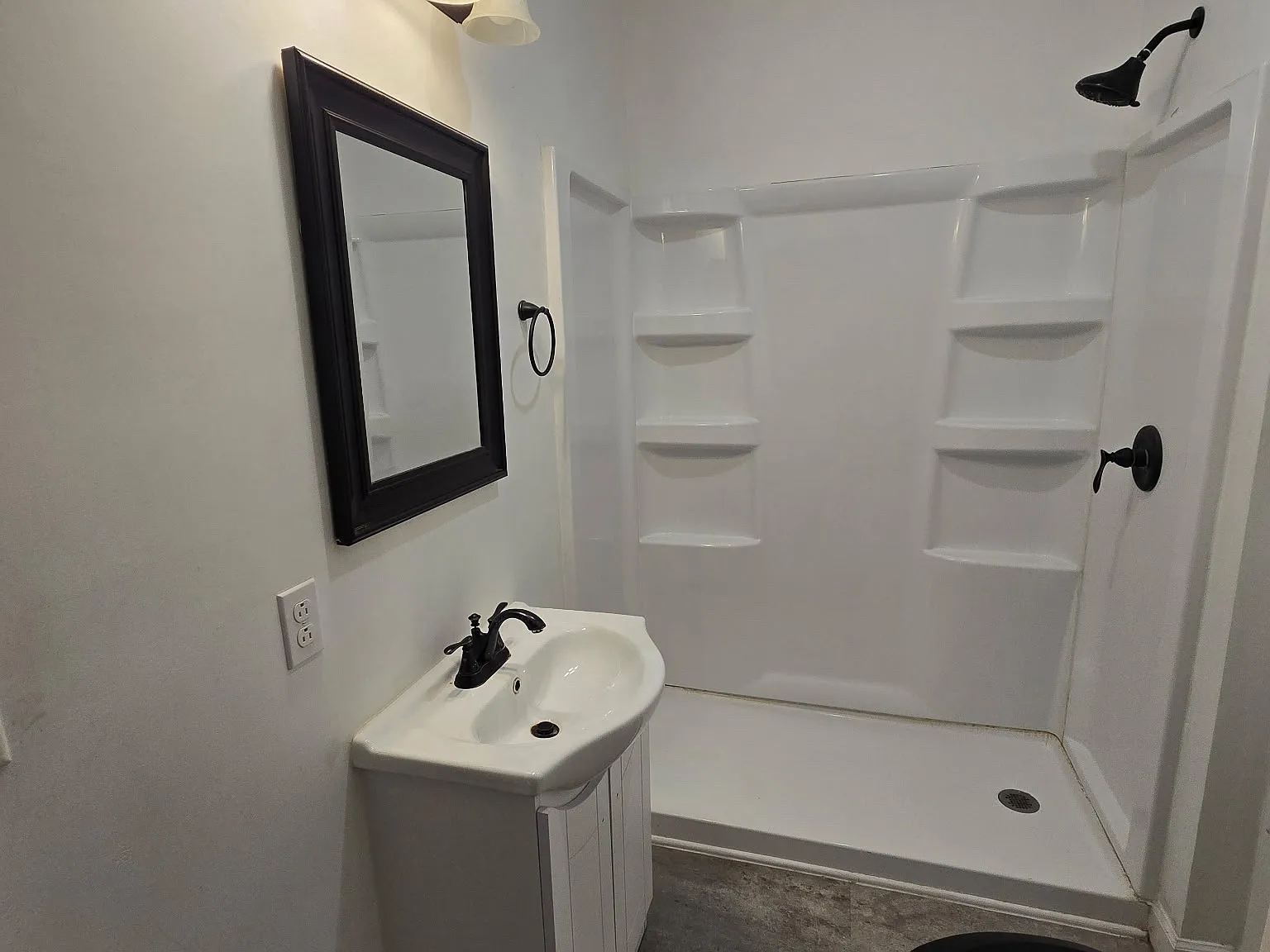 2 bed, 1100 sqft, $1,200 — Photo 3