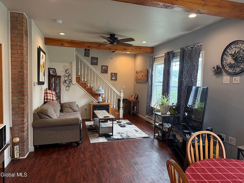 5th image of 11 Hemstreet Avenue