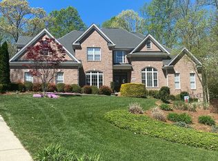 6105 Bar Ct, Oak Ridge, NC 27310