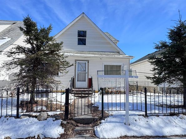 11823 79th St NW, Edmonton, AB T5B 2K9
