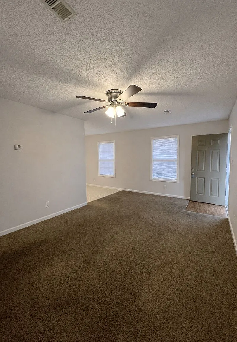 1 bed, 800 sqft, $925 — Photo 4