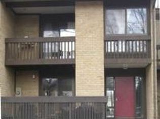 2027 Lakebreeze Way, Reston, VA 20191