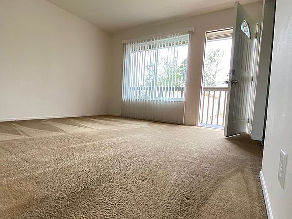 3rd image of 518 Avenue Alhambra #10-EL