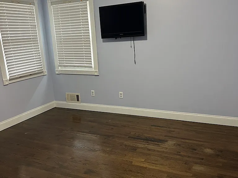 120 Thomas St #1 — Photo 8