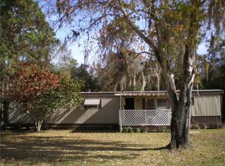 911 S Crystal Grove Point, Homosassa, FL 34448