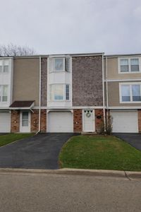1960 Holbrook Ln, Hoffman Estates, IL, 60169