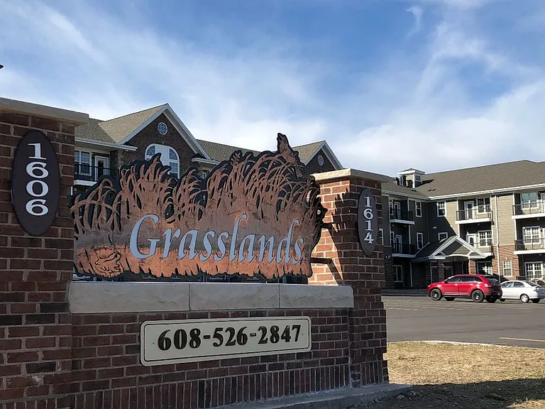 Grasslands Apartments — Photo 41