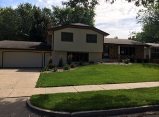 4700 S Birchwood Ave, Sioux Falls, SD 57103