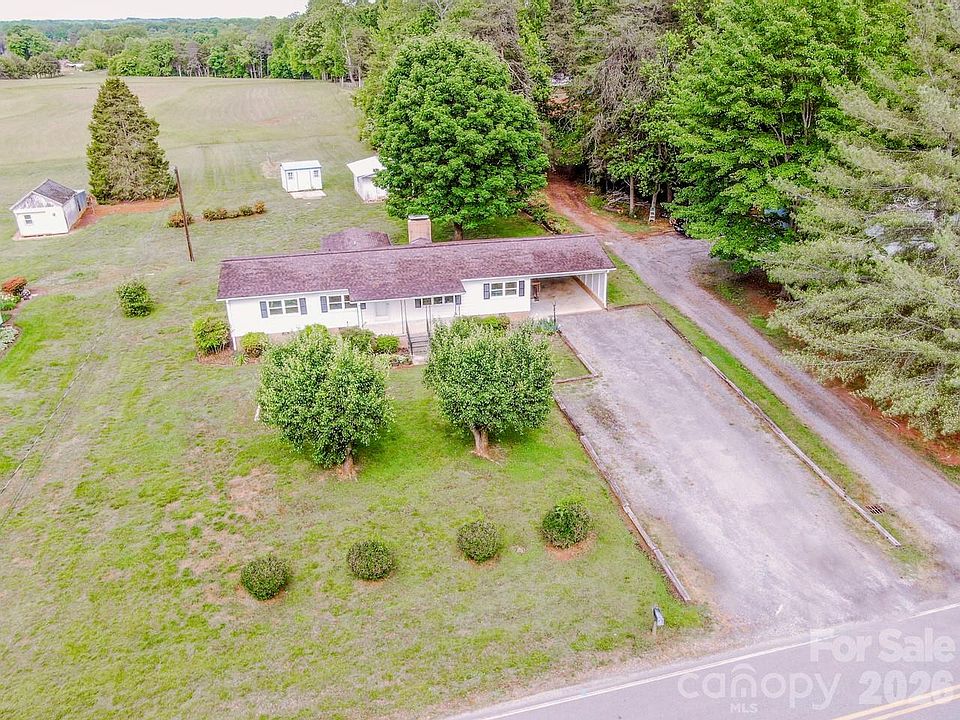 1st image of 431 Cooper Farm Rd