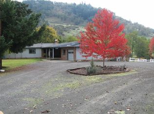 1063 S Deer Creek Rd, Roseburg, OR 97470