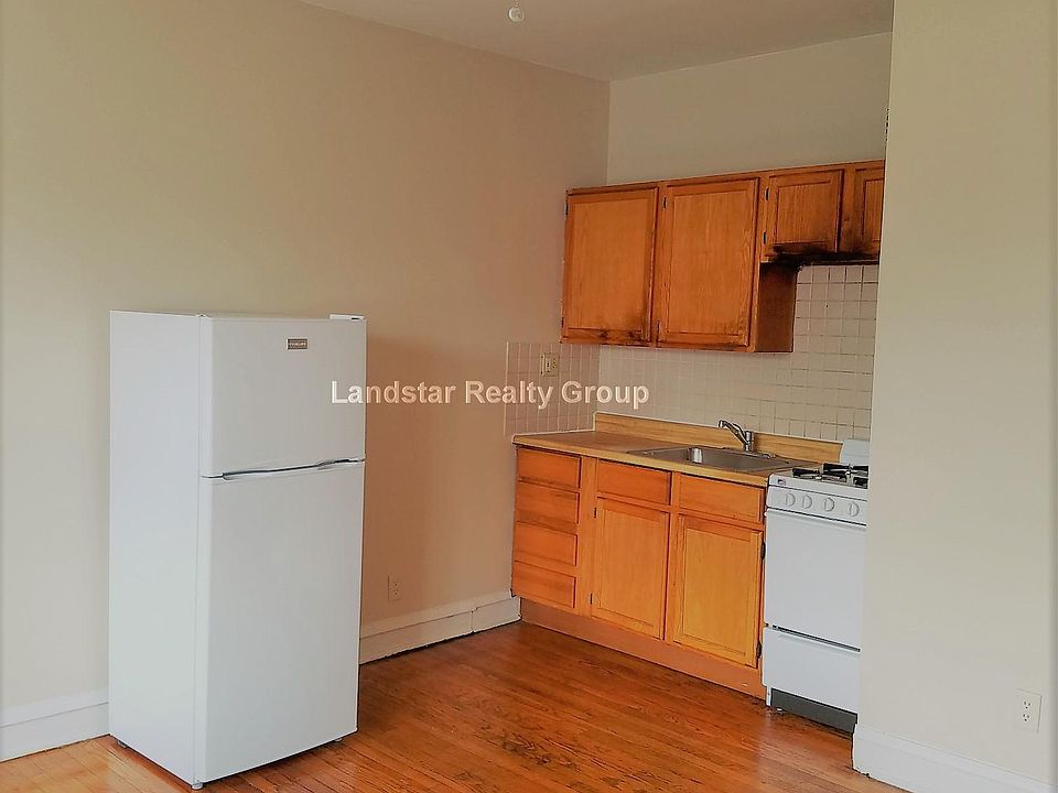 1st image of 1145 W Morse Ave #304
