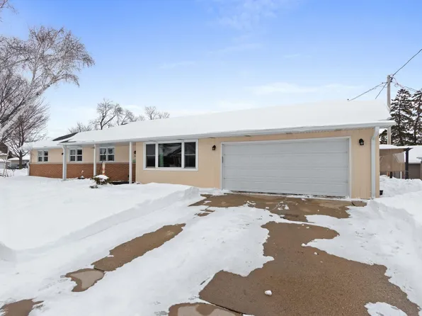 2412 N Morrison St, Appleton, WI 54911