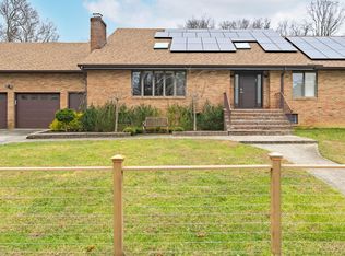 29 Willow Ave, Howell, NJ 07731