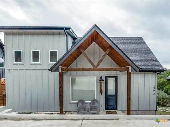 1722 Trail Pass Dr, Canyon Lake, TX 78133