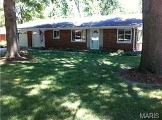 12224 Blackhall Dr, Saint Louis, MO