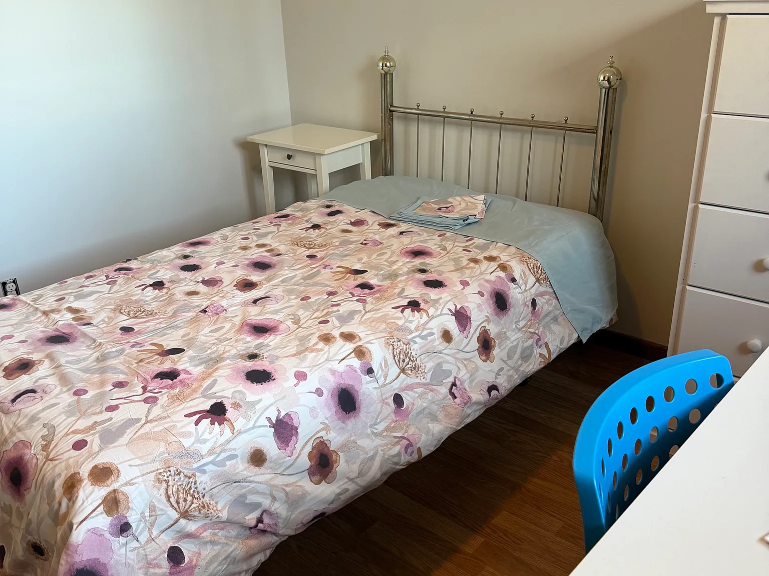 4 bed, 1146 sqft, $900 — Photo 2
