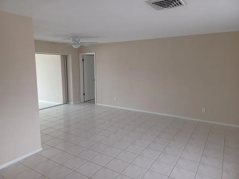 4900 Dory Dr — Photo 9