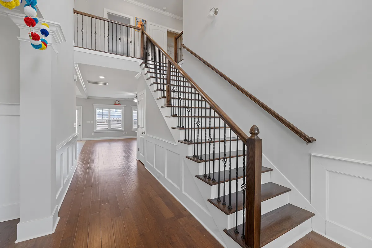 Building Photo - 15 Hollyhock Ln