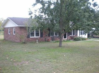 804 Turnpike Rd, Claxton, GA 30417