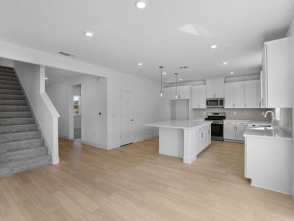 5th image of 7724 Congaree Way