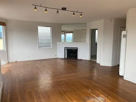 2560 Hyde St #3 — Photo 4
