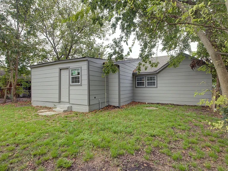 4220 Delhi St — Photo 26