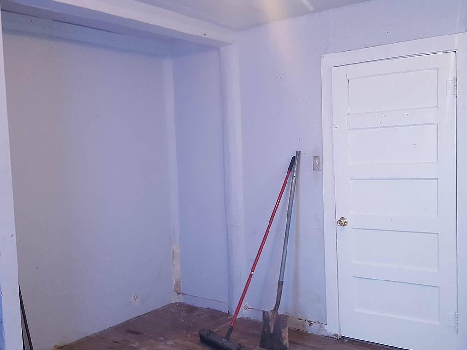 1st image of 421 E Van Buren St