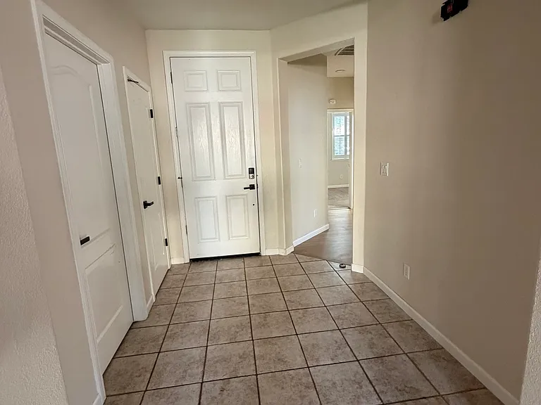 5547 Waterhole Loop — Photo 13