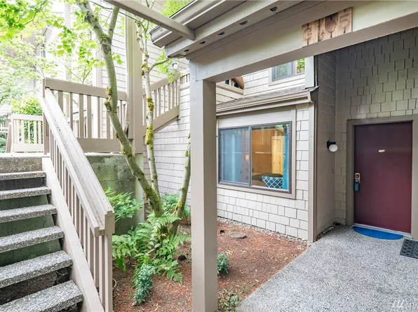 13730 15th Ave NE #104G, Seattle, WA 98125