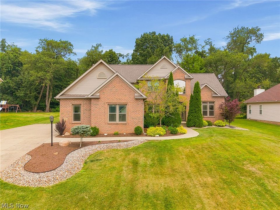 1st image of 2559 Chadwell Cir NW