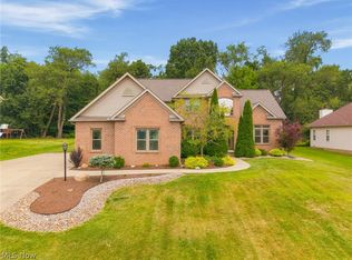 2559 Chadwell Cir NW, North Canton, OH 44720