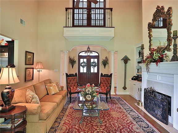 4th image of 6816 Shadow Creek Ct