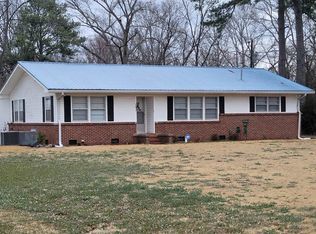 151 E Pike Rd, Falkville, AL 35622