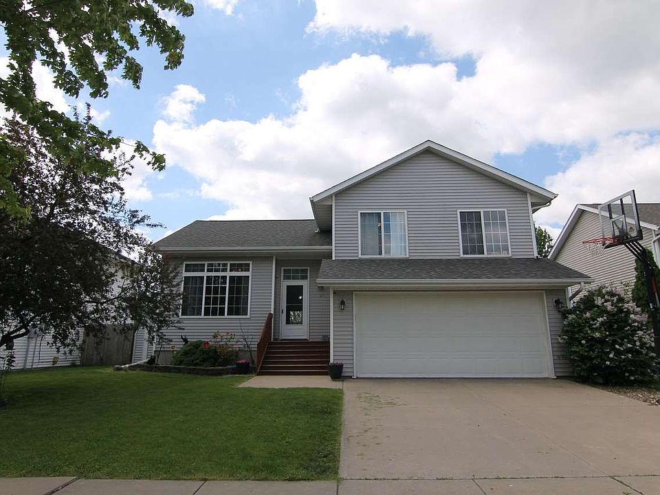 1st image of 875 Augusta Cir