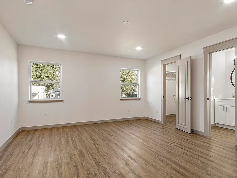 112 N Gayle Ave — Photo 18