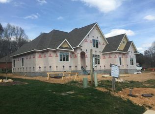 523 Narrow Canyon Ln, Hixson, TN 37343