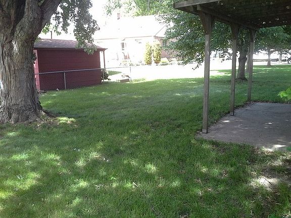 3rd image of 340 Munroe Ave