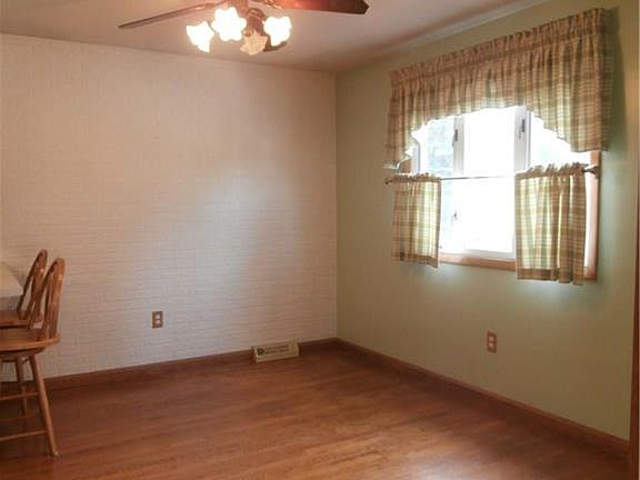 5th image of 1658 Winslow Dr