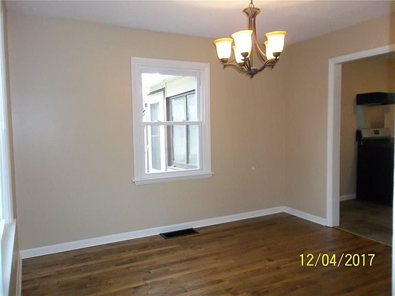 5th image of 185 South Ave