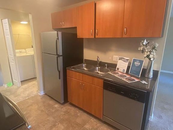 2nd image of 13924 NE 12th St APT T202