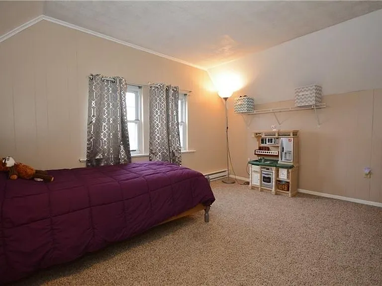 2112 Saranac Ave — Photo 18