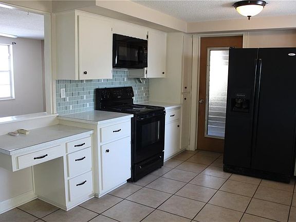 4th image of 5538 Baroque Dr