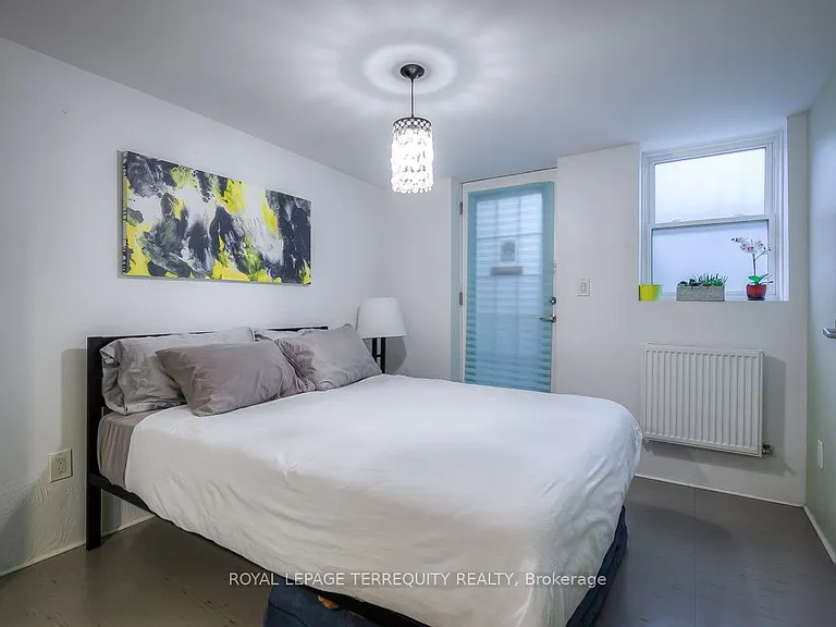 26A Scarlett Rd #BASEMENT — Photo 13